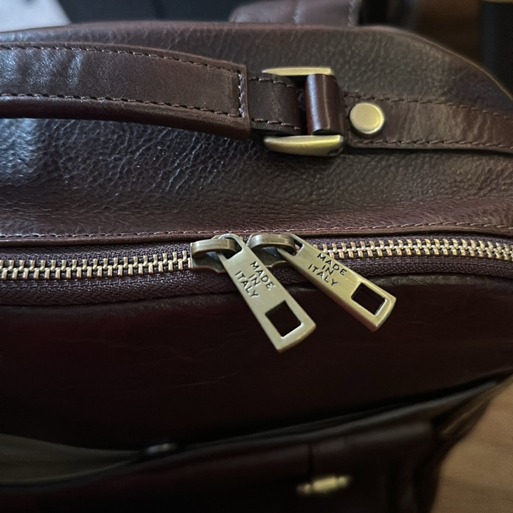 Camarea || Made in Italy Leather Backpack - Picture 8 of 10